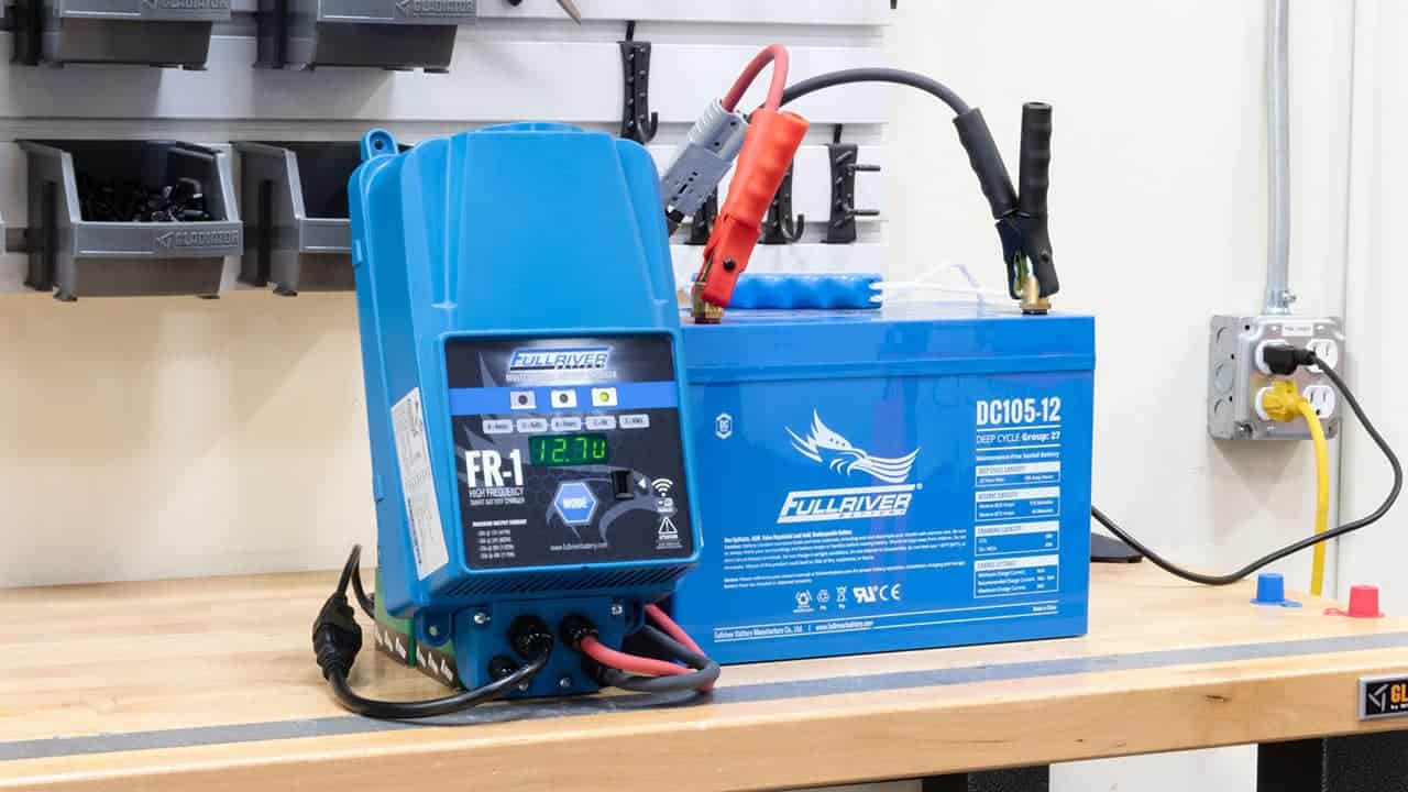 Fullriver On-Board Charger charging a Fullriver Series DC105-12
