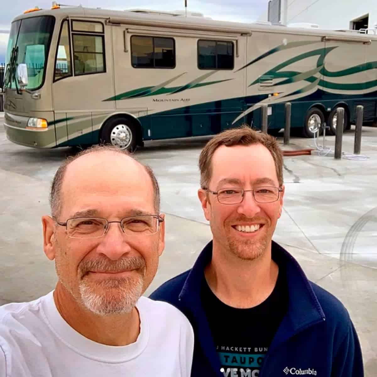 The RV Geeks; Peter Knize & John Sullivan use Full Throttle Battery